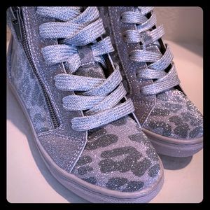 Glittery pink animal print shoe size 1